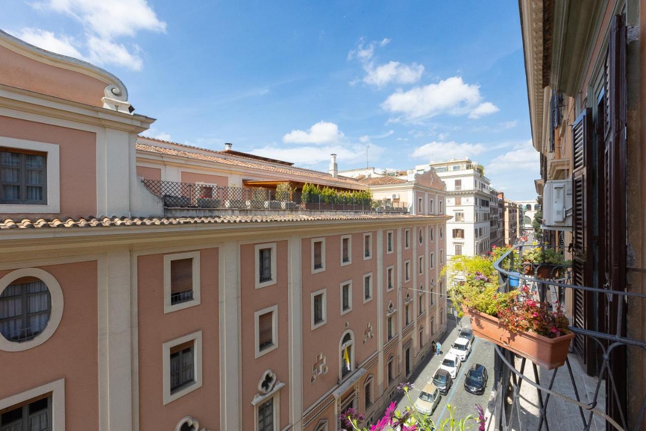 Rome To Stay, Rome